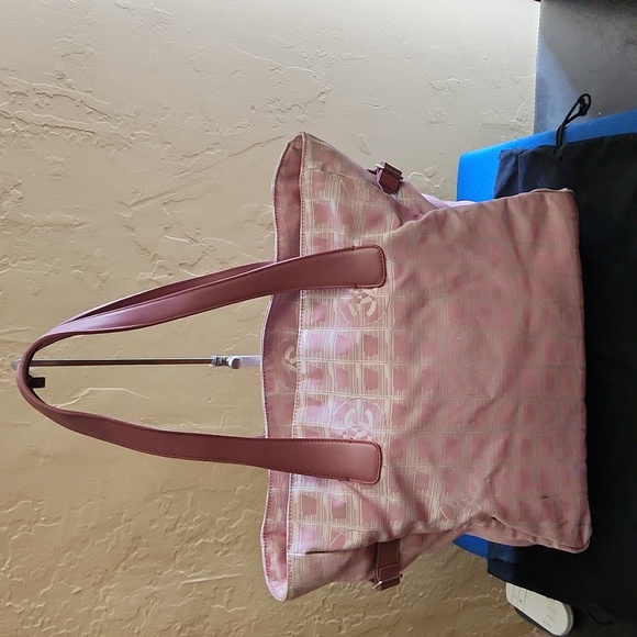 Chanel Tote Bag - Picture 3 of 17